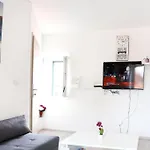 Duje شقة