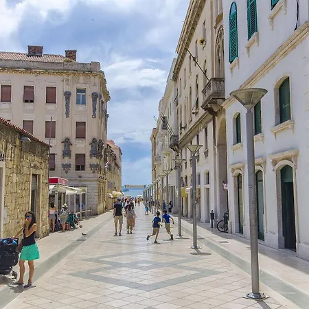 Duje شقة سبليت